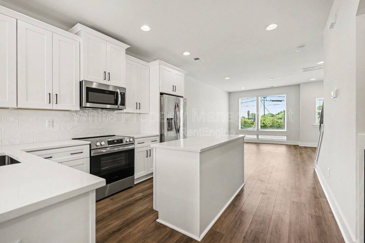 Townhouse for rent at 2146 N Graham St, Charlotte, NC 28206