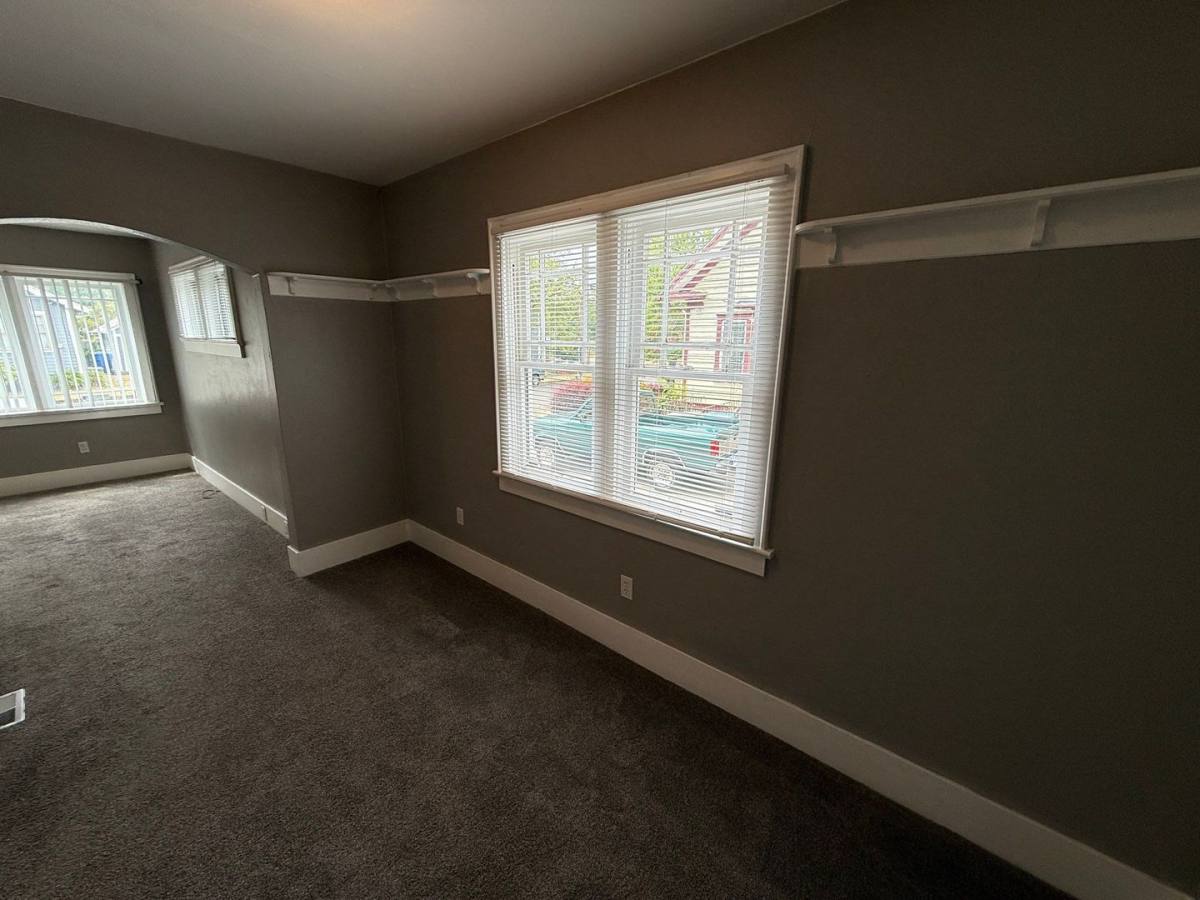 Apartment for rent at 745 E St NE #A, Salem, OR 97301