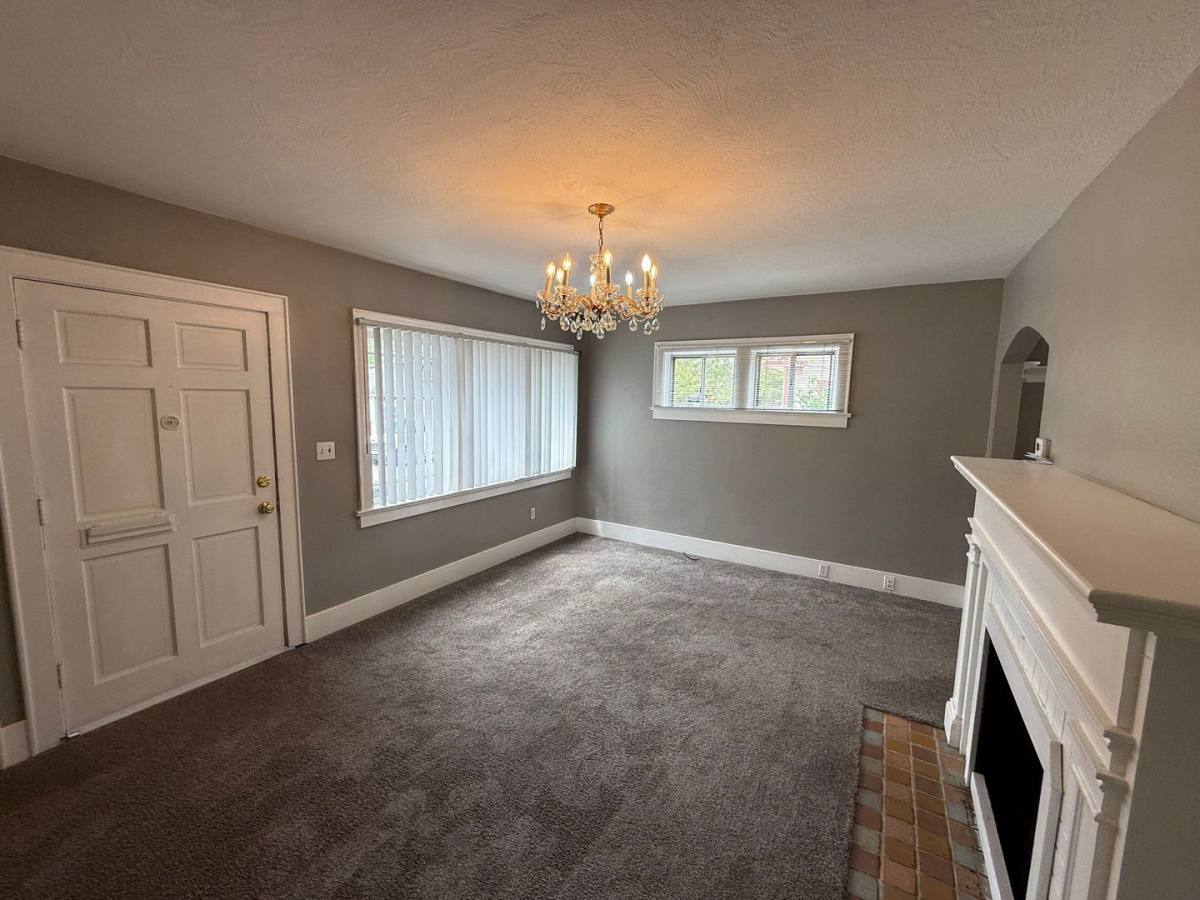 Apartment for rent at 745 E St NE #A, Salem, OR 97301