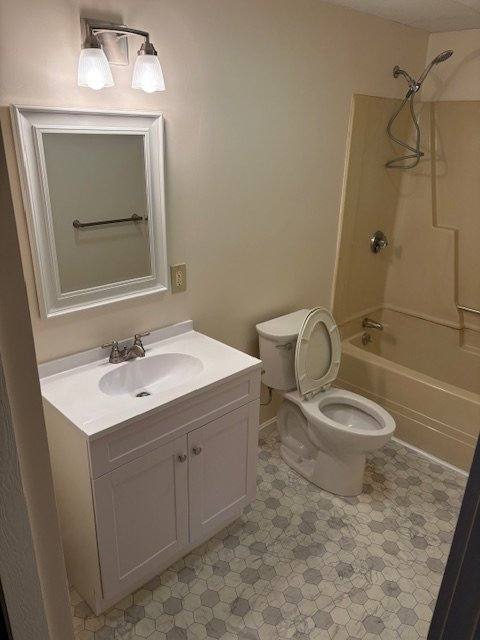Apartment for rent at 2768 Acushnet Ave #3, New Bedford, MA 02745