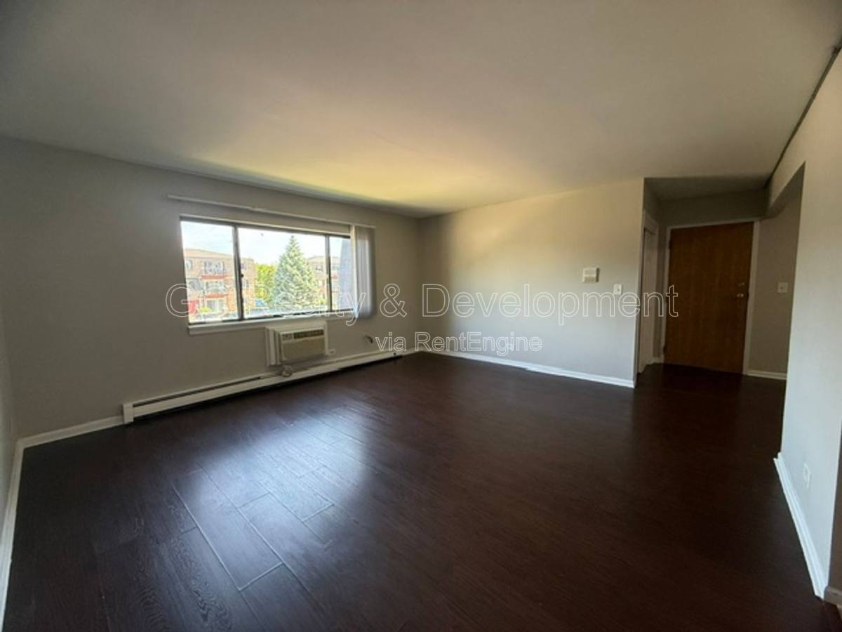 Condo for rent at 1703 W Dennis Dr #2 B, Mount Prospect, IL 60056