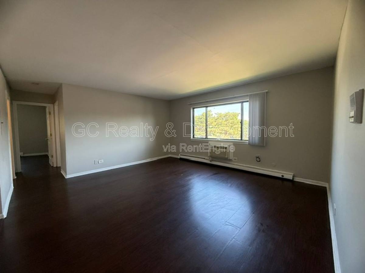 Condo for rent at 1703 W Dennis Dr #2 B, Mount Prospect, IL 60056