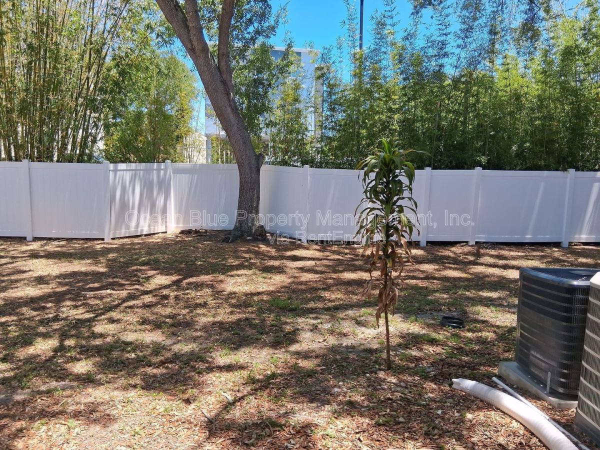 Condo for rent at 3811 N Oak Dr #61, Tampa, FL 33611