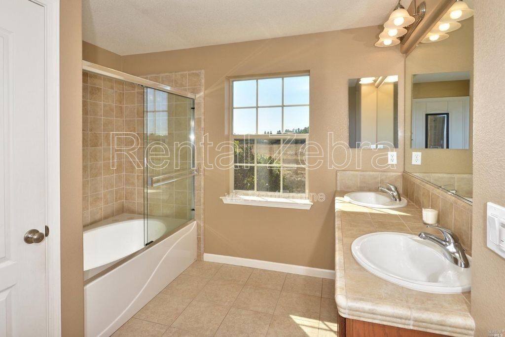 House for rent at 2348 Tedeschi Dr, Santa Rosa, CA 95403
