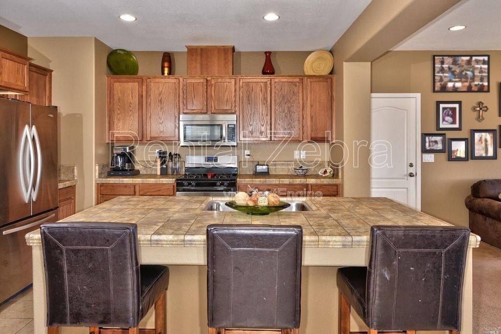 House for rent at 2348 Tedeschi Dr, Santa Rosa, CA 95403