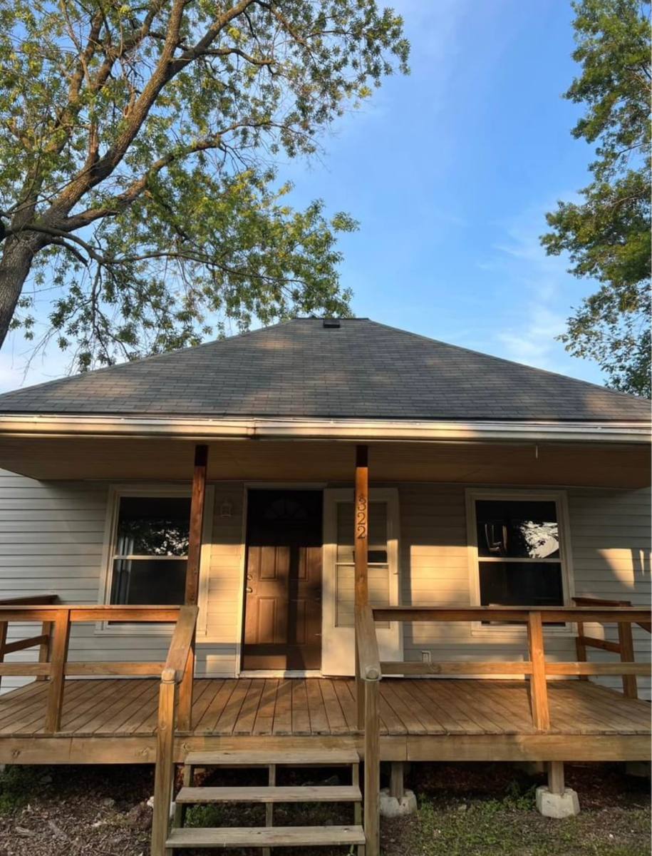House for rent at 322 N Delaware Ave, Columbus, KS 66725