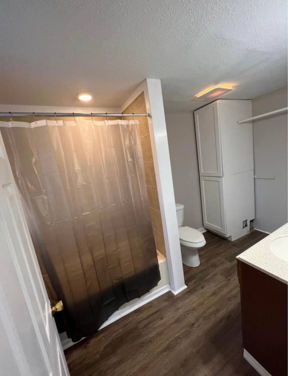 House for rent at 322 N Delaware Ave, Columbus, KS 66725