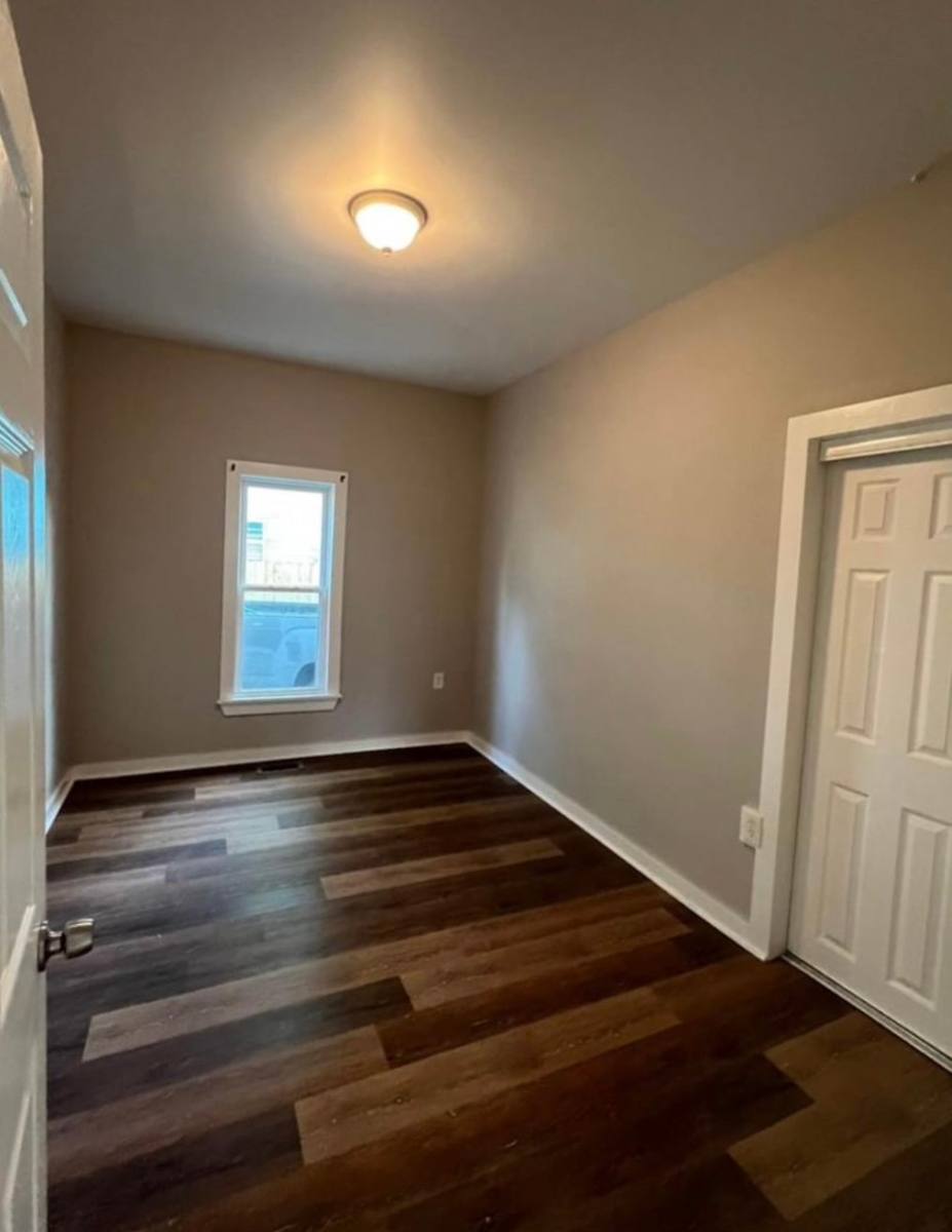 House for rent at 322 N Delaware Ave, Columbus, KS 66725