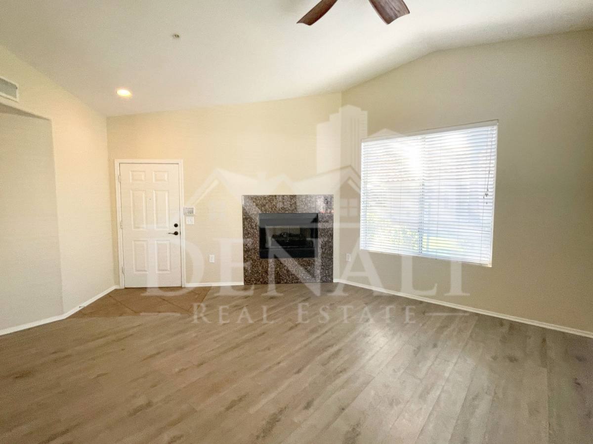 Apartment for rent at 2929 W Yorkshire Dr #1019, Phoenix, AZ 85027