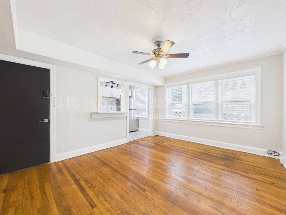 Apartment for rent at 3700 Wyoming St #103, Kansas City, MO 64111