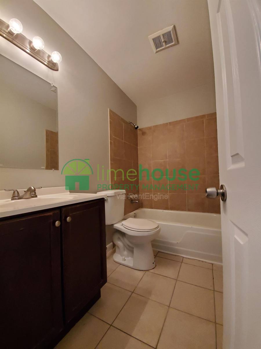 Apartment for rent at 2421 Arkansas Ave #A, Norfolk, VA 23513