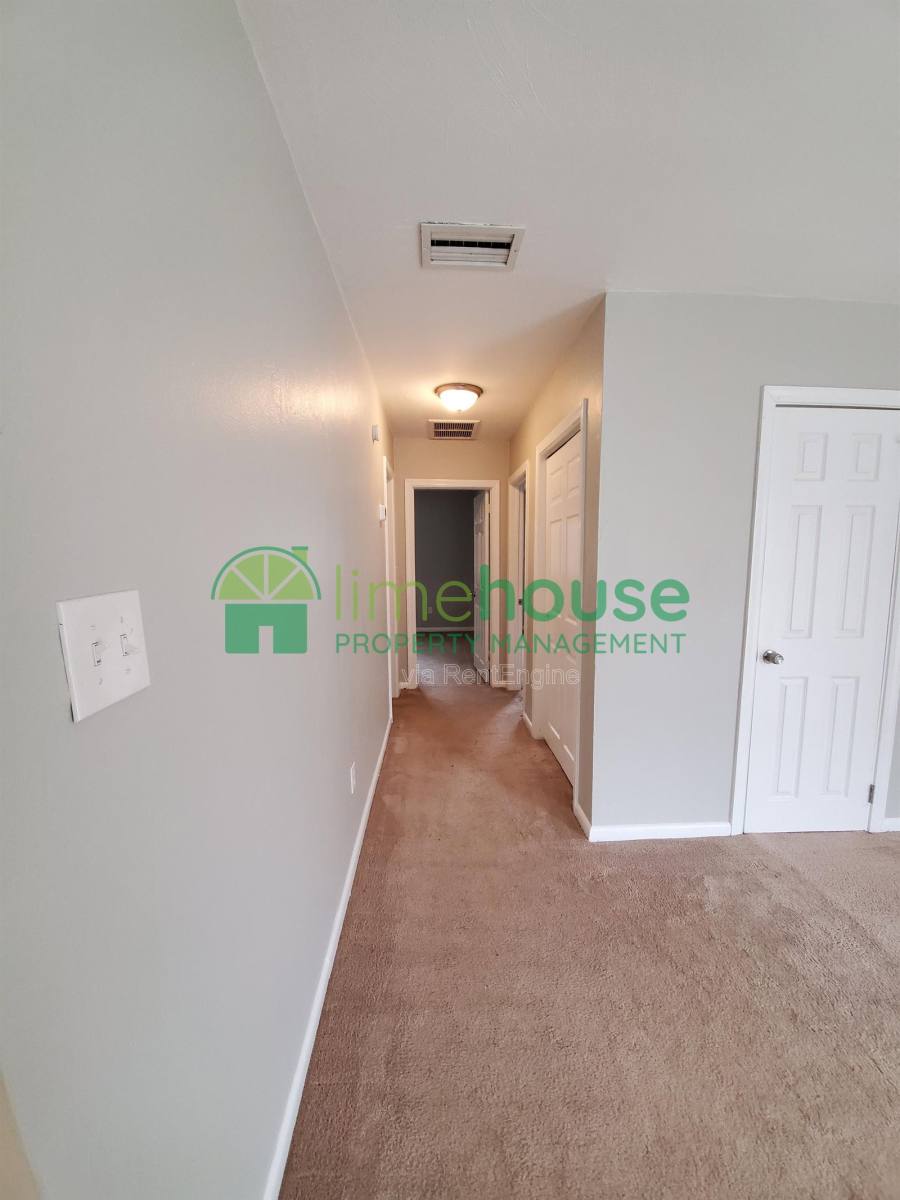 Apartment for rent at 2421 Arkansas Ave #A, Norfolk, VA 23513