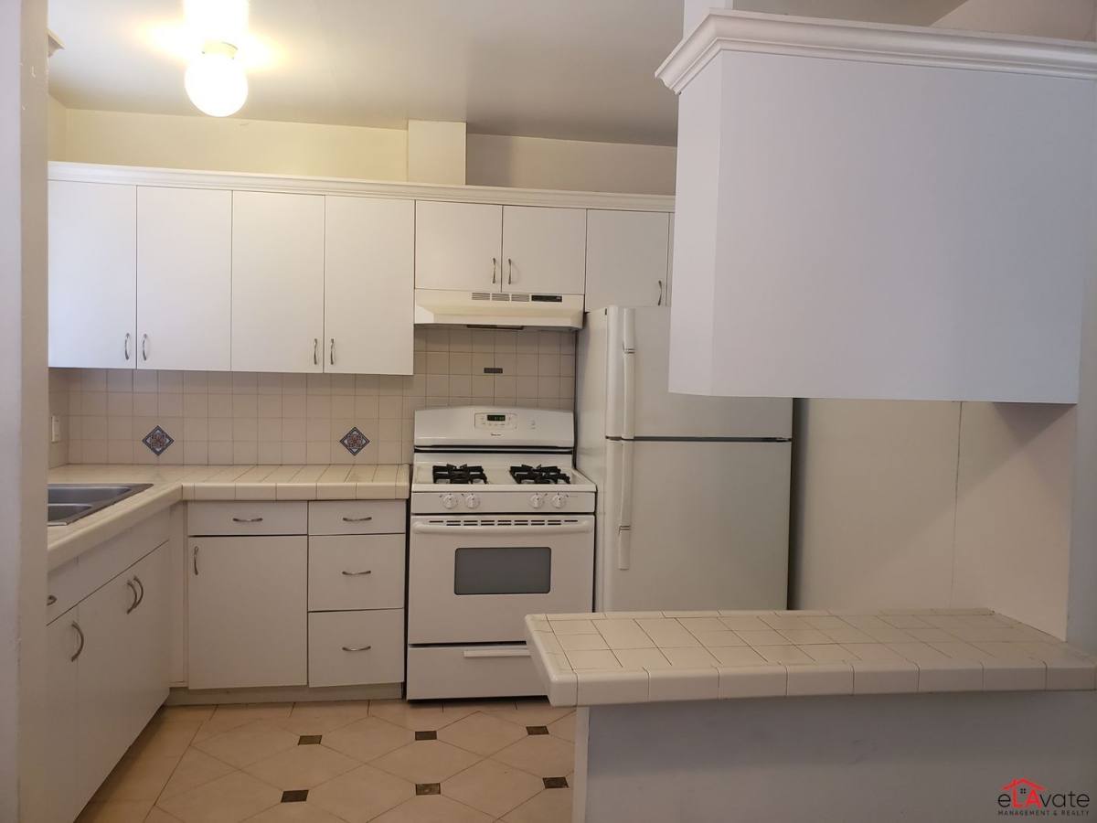 Apartment for rent at 11820 Chandler Blvd #7, Valley Village, CA 91607