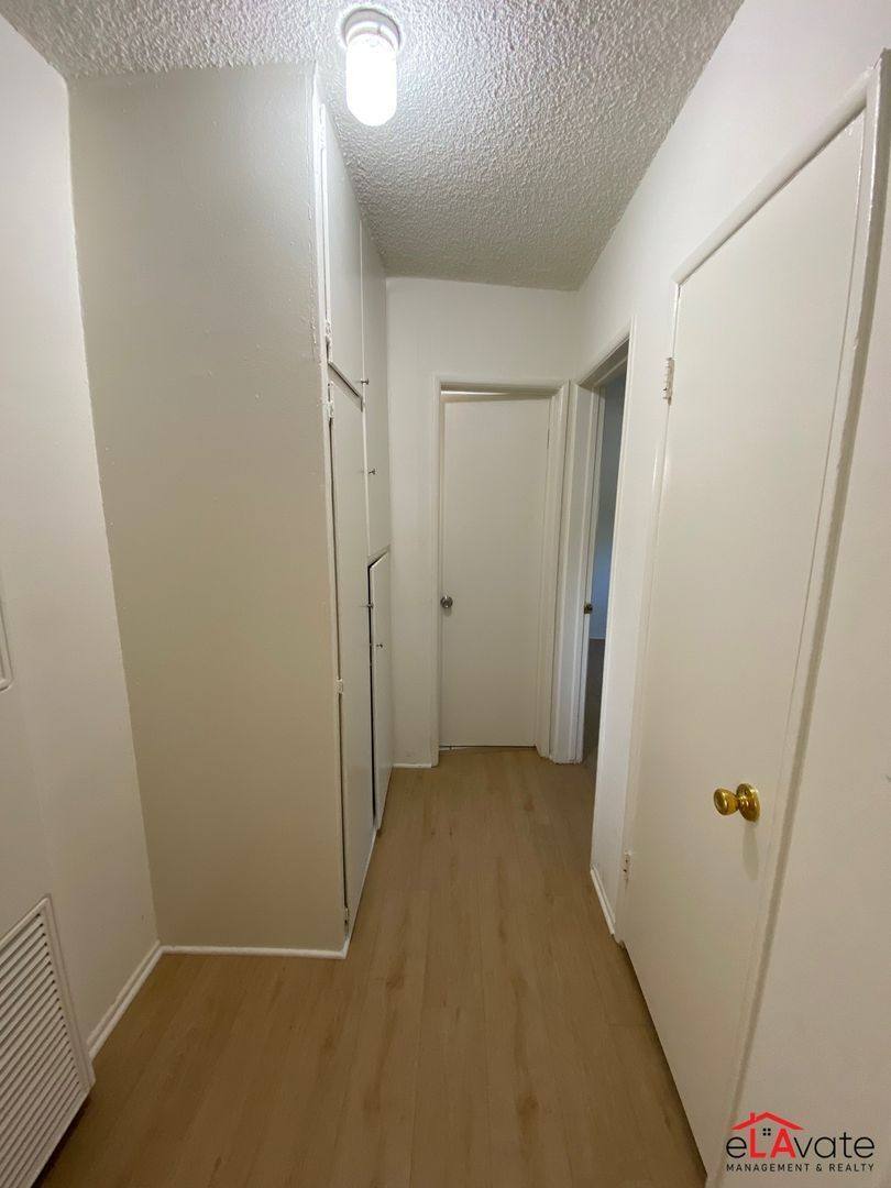 Apartment for rent at 11820 Chandler Blvd #7, Valley Village, CA 91607