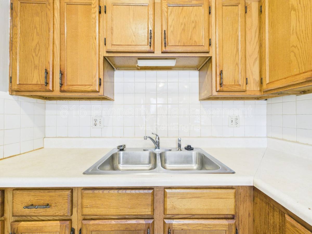 House for rent at 7115 Bales Ave, Kansas City, MO 64132