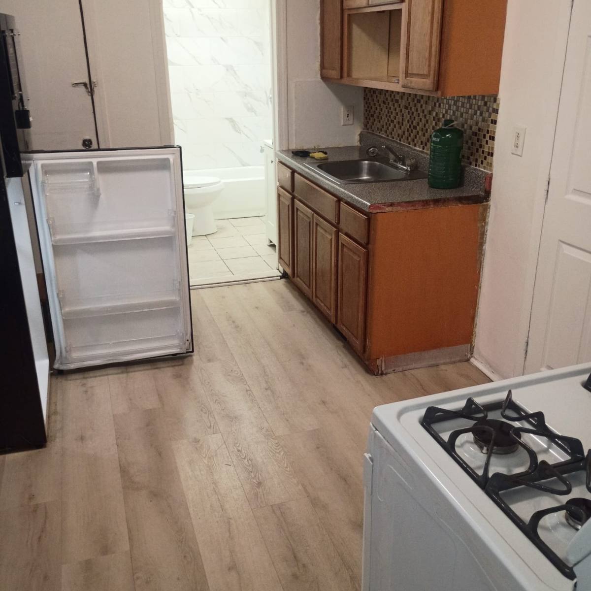Apartment for rent at 121 Norwood St #1, Newark, NJ 07106