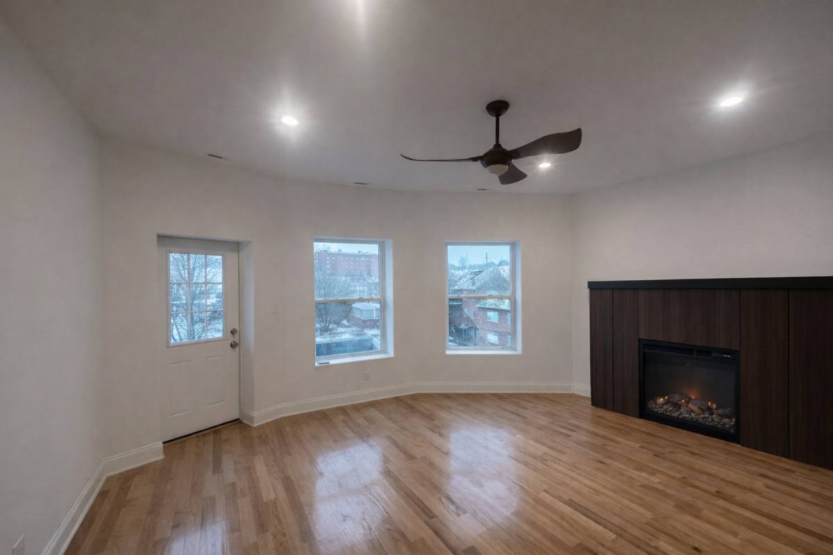 Apartment for rent at 5678 W Washington Blvd #3, Chicago, IL 60644