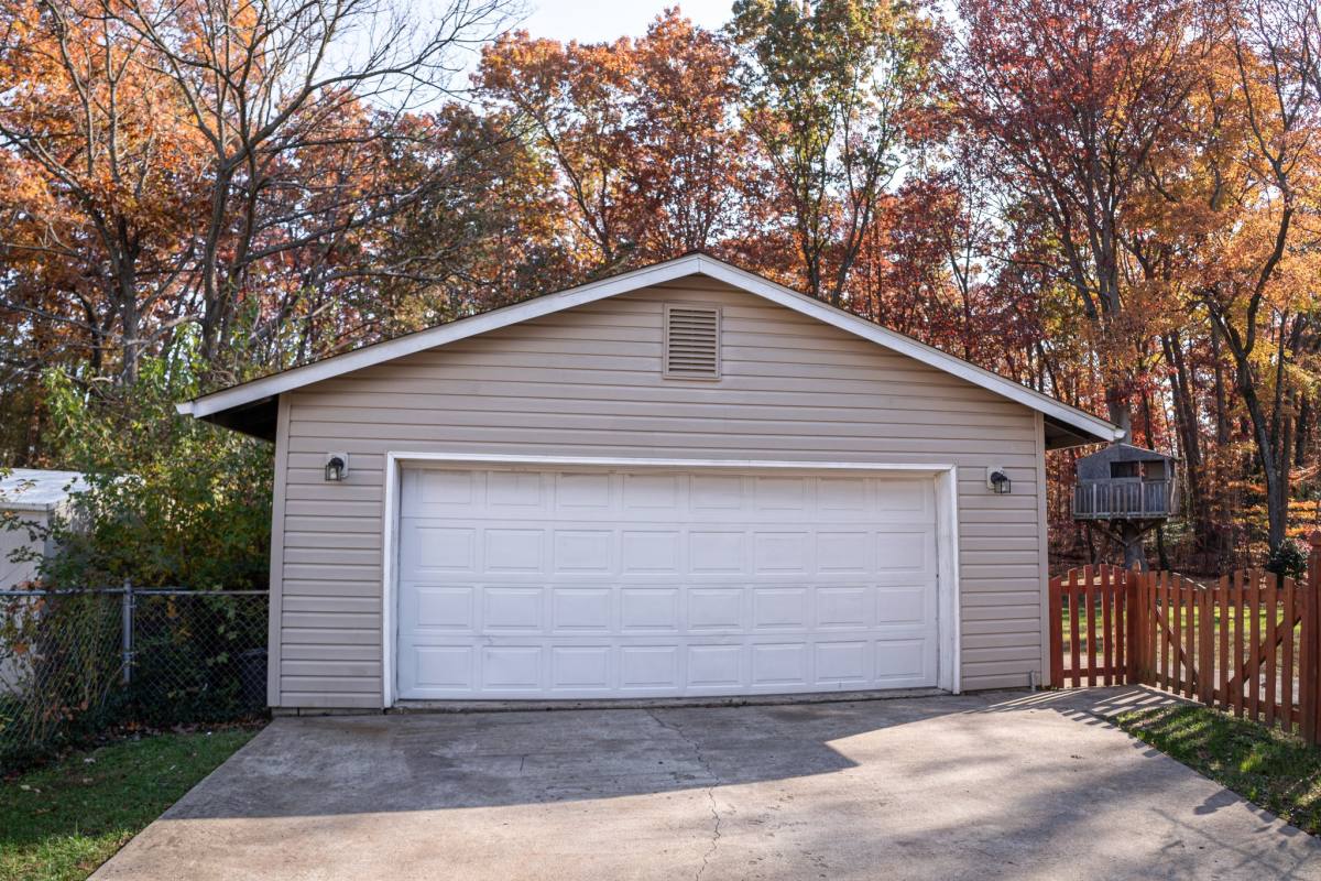 House for rent at 13227 Sturbridge Rd, Woodbridge, VA 22192