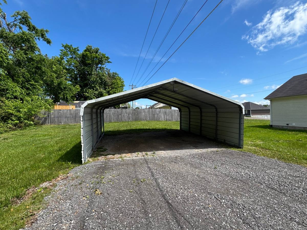 House for rent at 84 Kristen Dr, Lafayette, TN 37083
