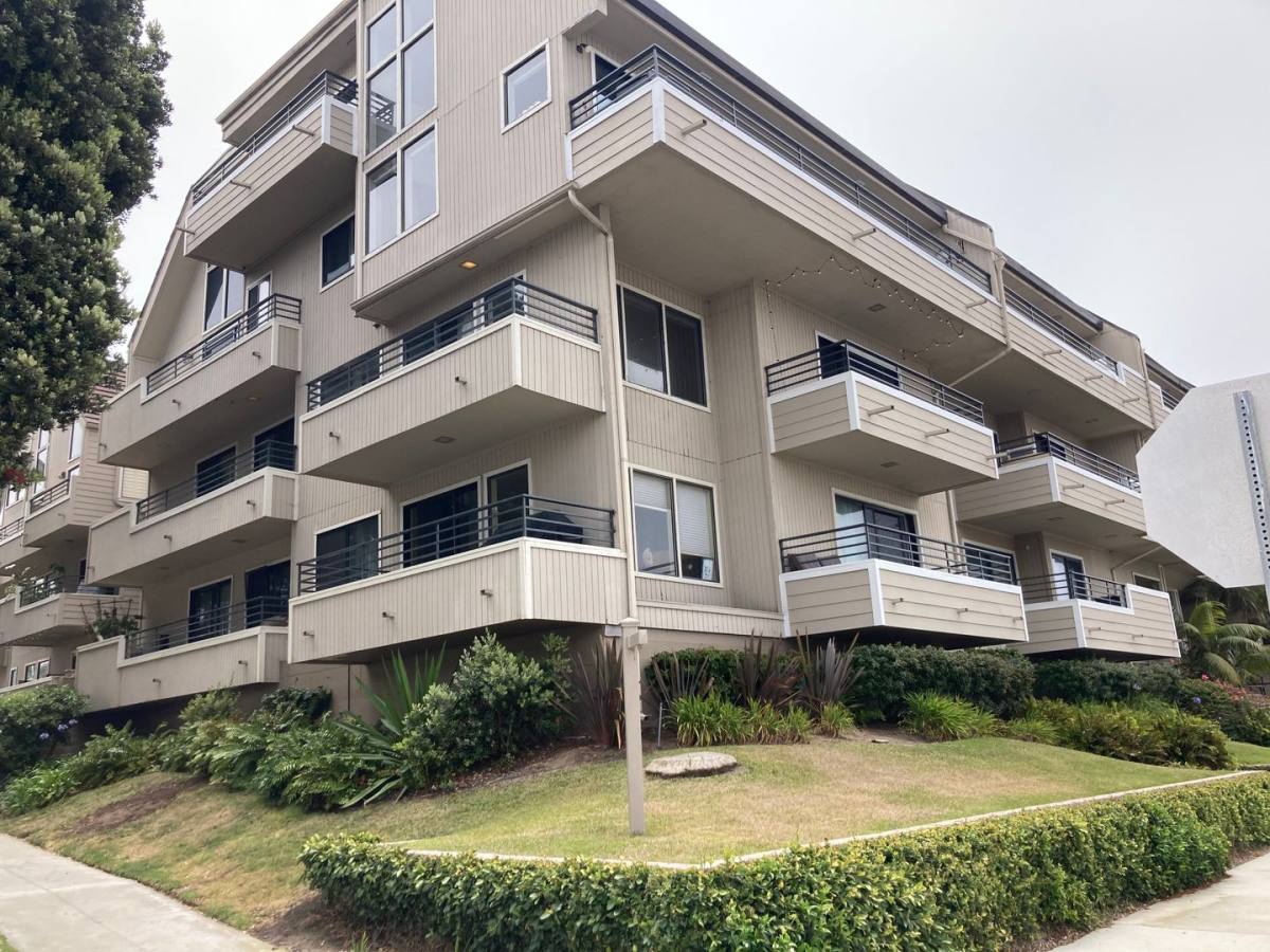 Condo for rent at 700 Esplanade, Redondo Beach, CA 90277