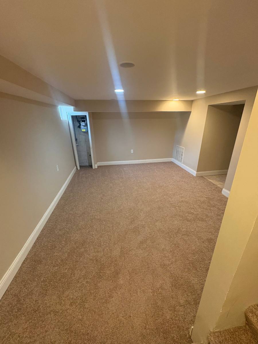 House for rent at 445 Random Rd, Baltimore, MD 21229