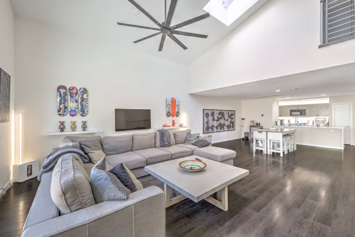 Townhouse for rent at 1999 Yaupon Ave, Las Vegas, NV 89102