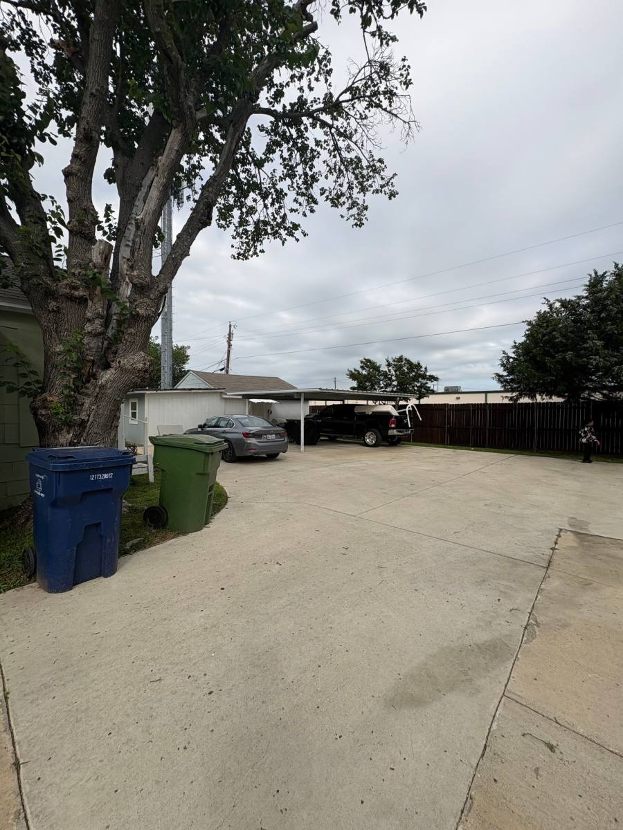 House for rent at 1618 Bruce Dr, Garland, TX 75043