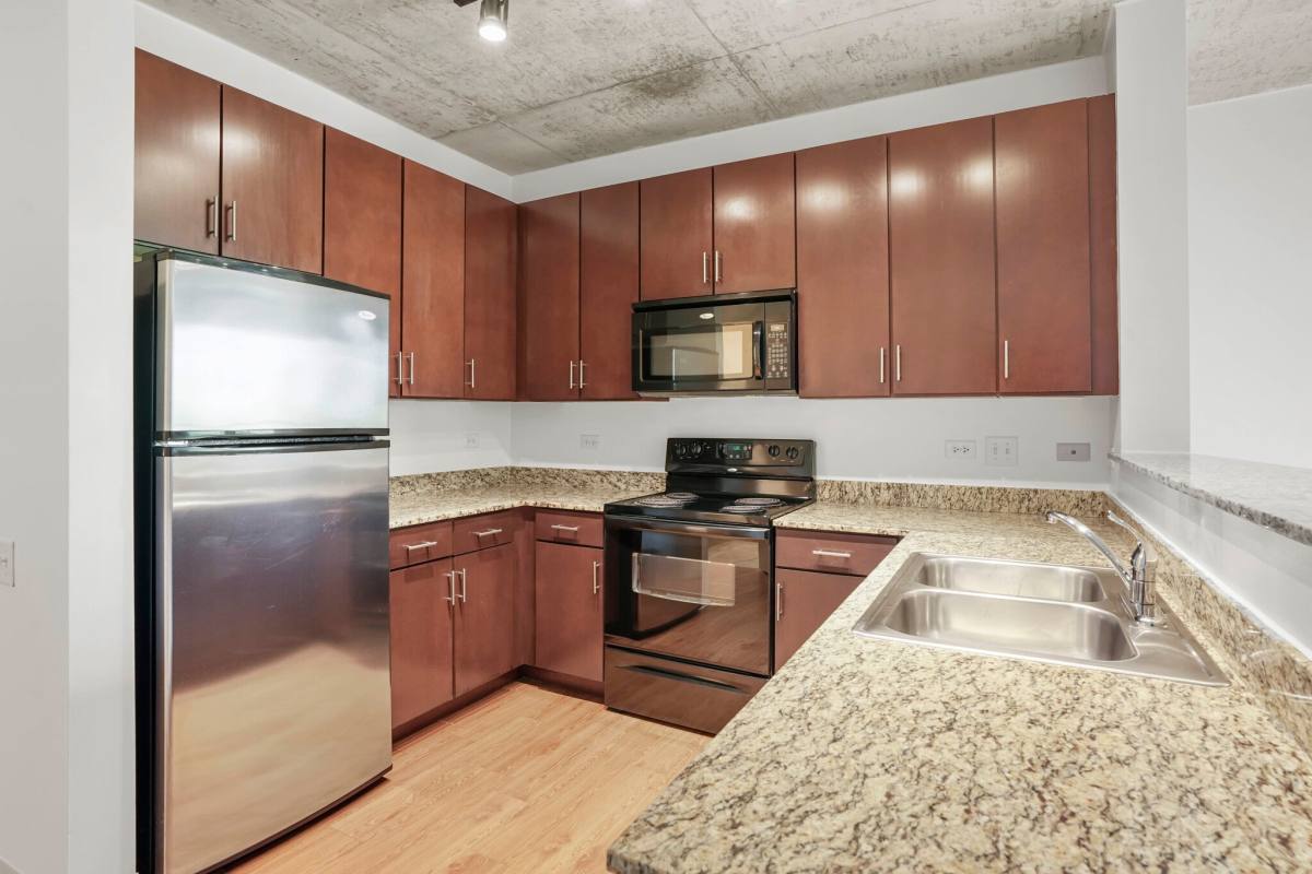 Apartment for rent at 928 S Clark, Chicago, IL 60605