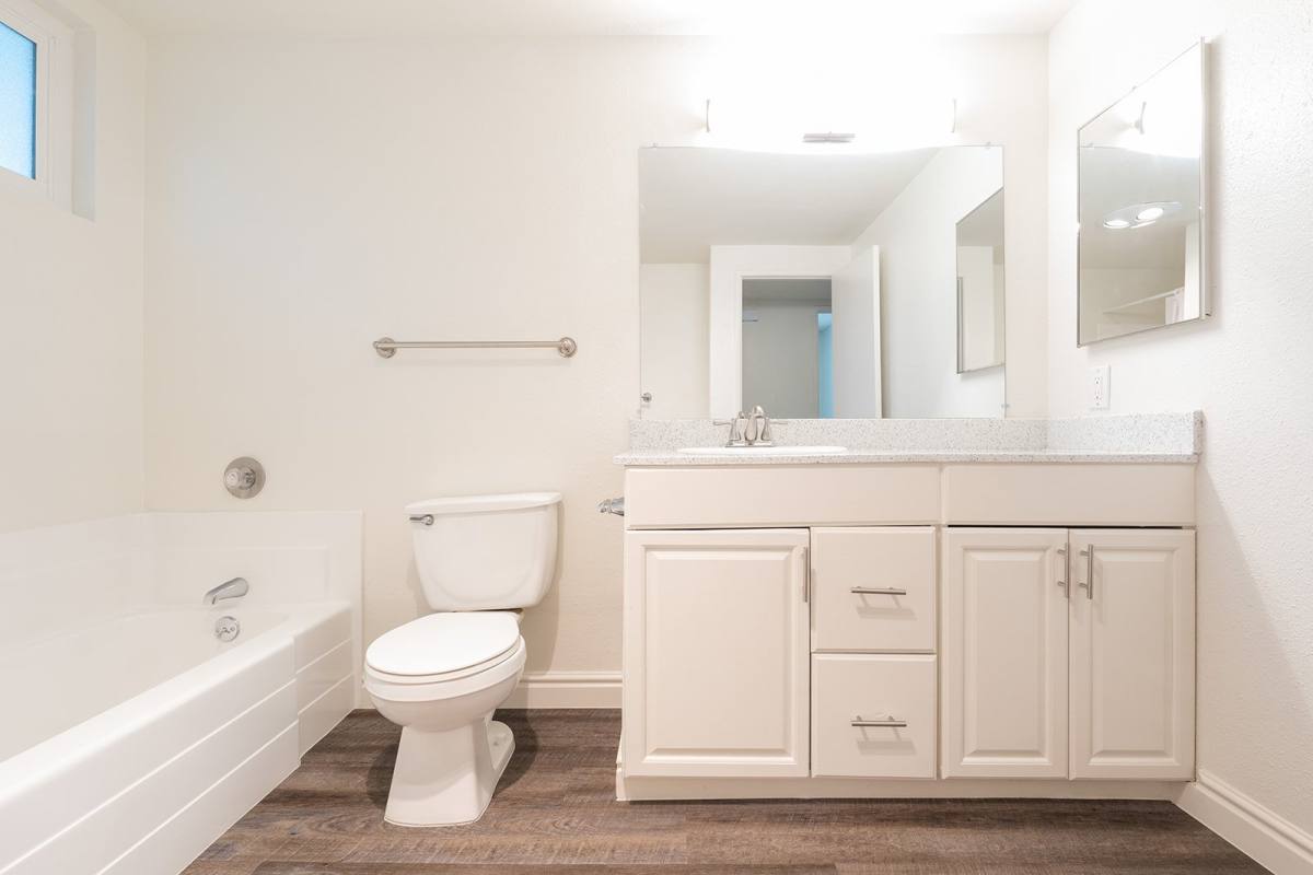Apartment for rent at 1145 Meadowlake Dr #4, Vista, CA 92084