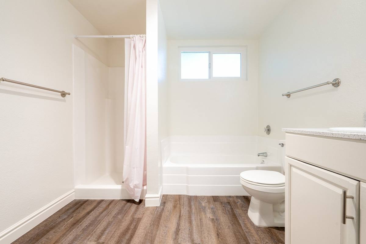 Apartment for rent at 1145 Meadowlake Dr #4, Vista, CA 92084