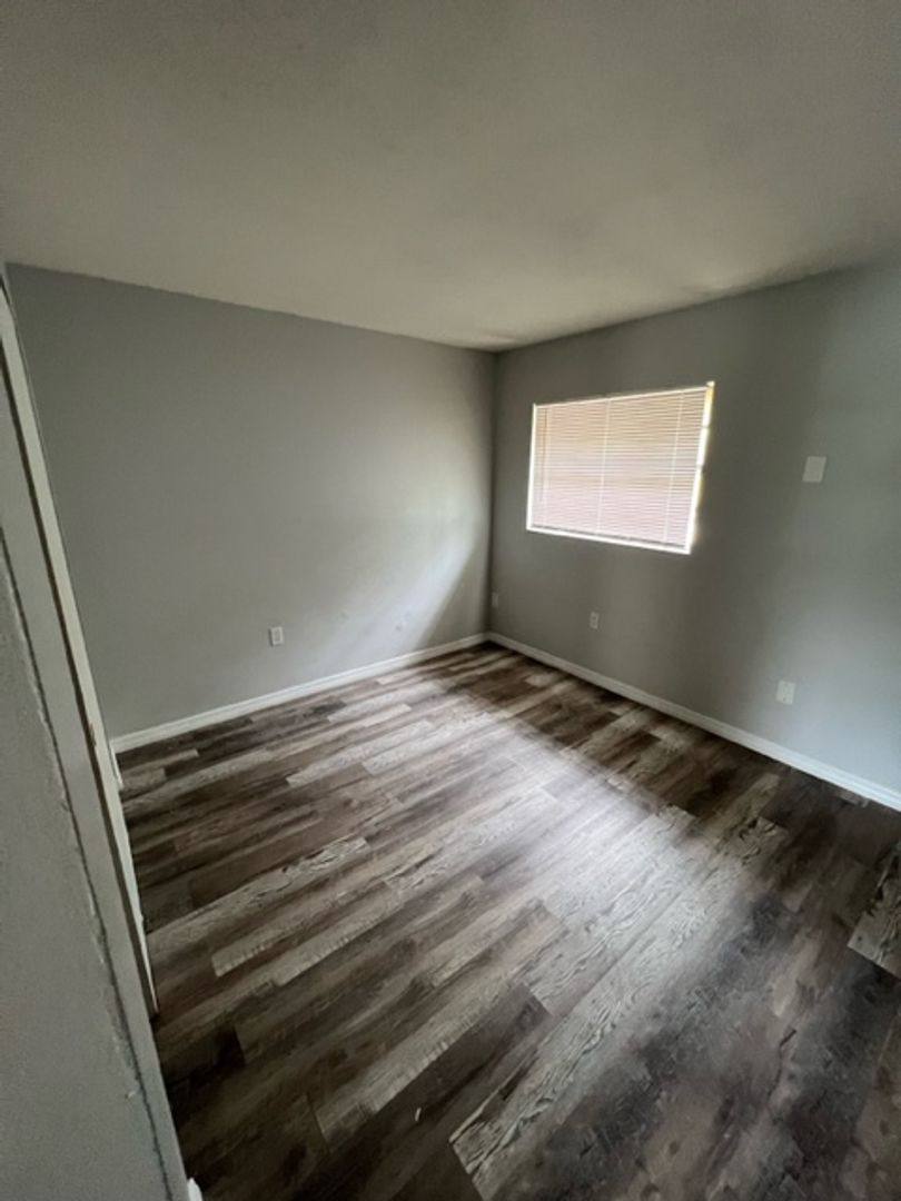Apartment for rent at 13106 Leisurewood Place, Tampa, FL 33612