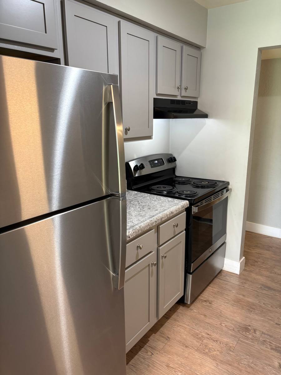 Apartment for rent at 4028 N Illinois Ave #8, Peoria Heights, IL 61616