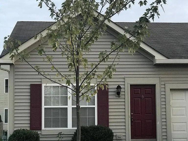 Townhouse for rent at 3224 Hoffman St, Plano, IL 60545