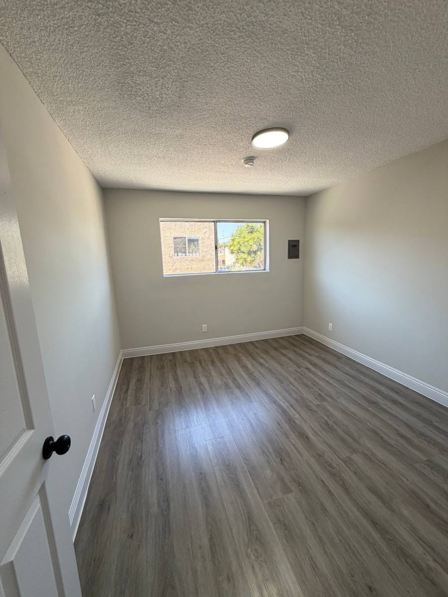 Apartment for rent at 609 W 94th St #8, Los Angeles, CA 90044