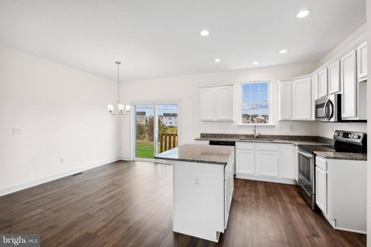 Townhouse for rent at 3807 Castle Dr, Dover, PA 17315