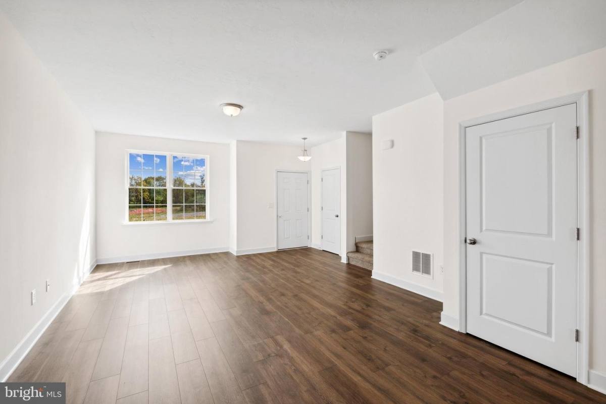 Townhouse for rent at 3807 Castle Dr, Dover, PA 17315