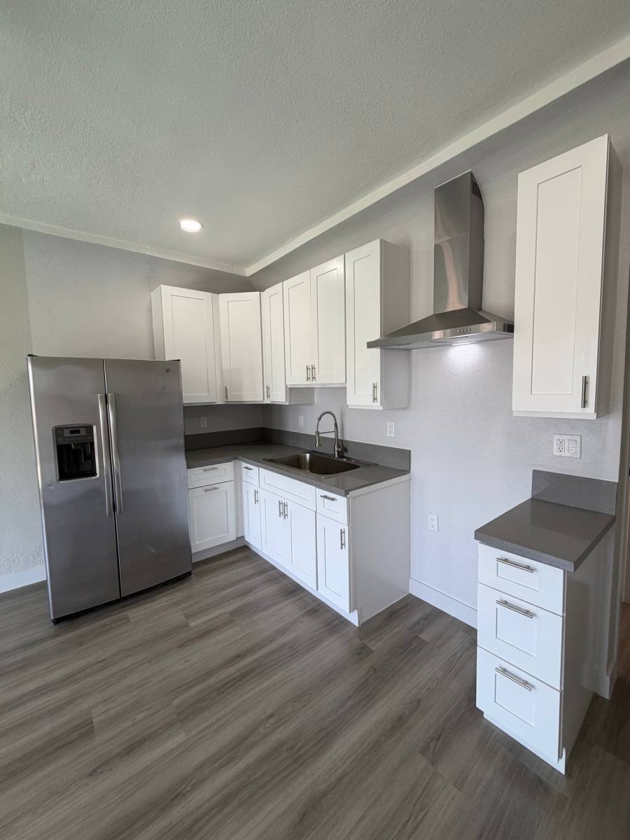 Apartment for rent at 2001 Harcourt Ave #2, Los Angeles, CA 90016
