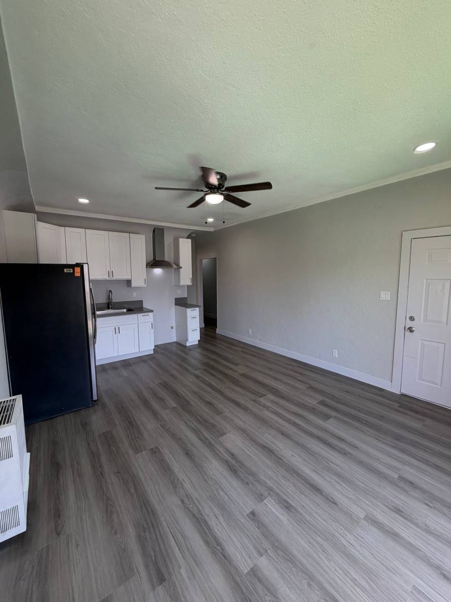 Apartment for rent at 2001 Harcourt Ave #2, Los Angeles, CA 90016