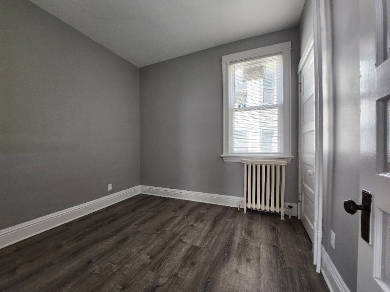 Apartment for rent at 392 Hickory St #1E, Chicago Heights, IL 60411