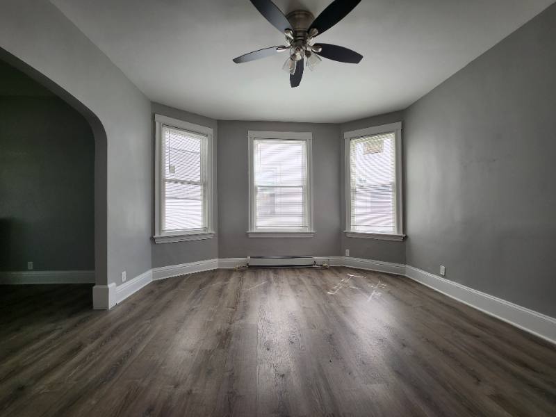 Apartment for rent at 392 Hickory St #1E, Chicago Heights, IL 60411