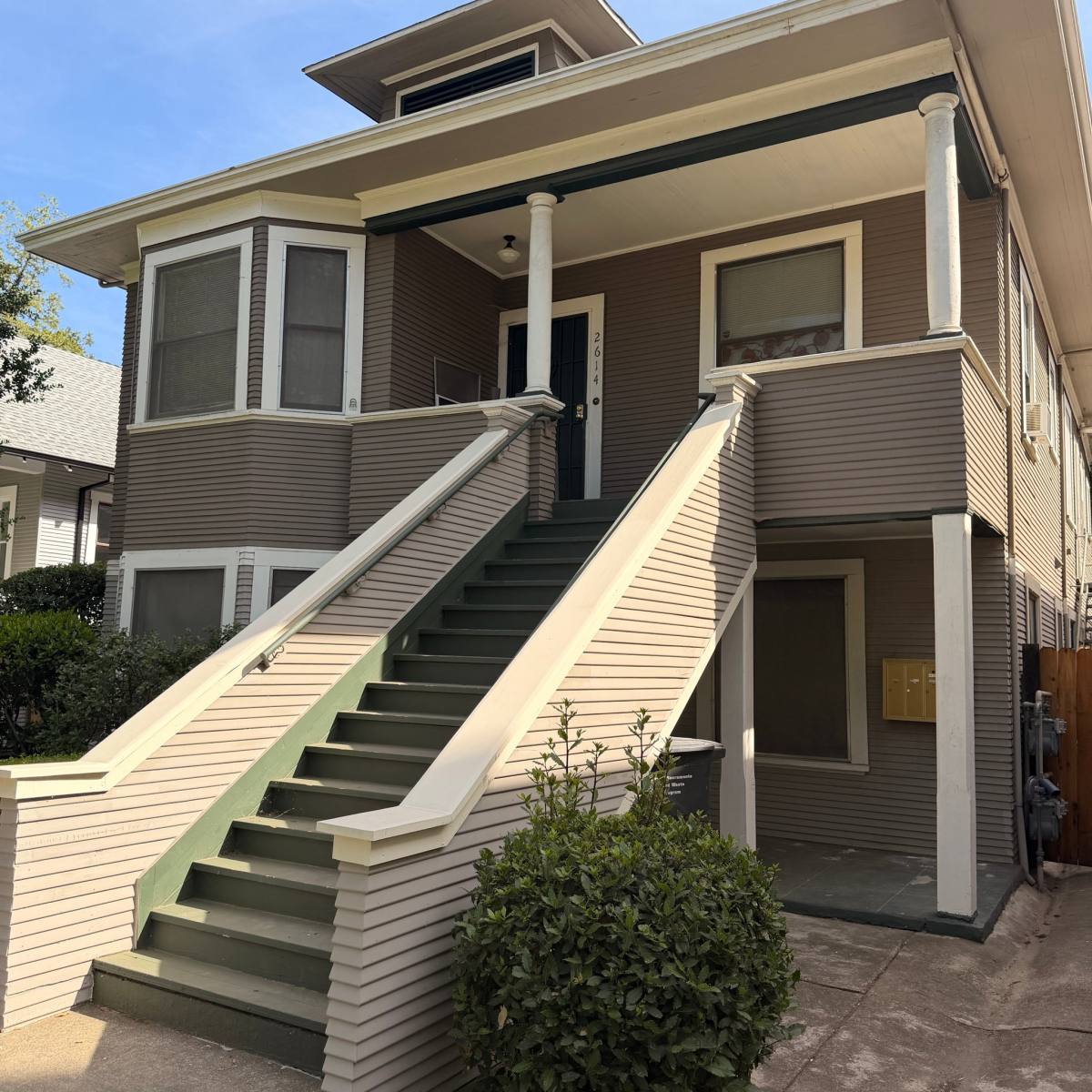 Apartment for rent at 2612 Q St, Sacramento, CA 95816