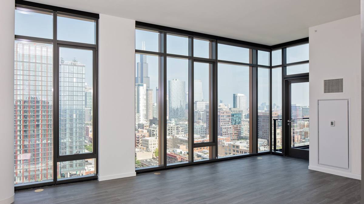 Apartment for rent at 166 N Aberdeen St, Chicago, IL 60607