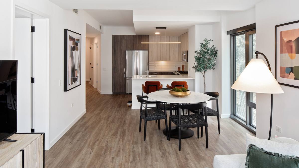 Apartment for rent at 166 N Aberdeen St, Chicago, IL 60607