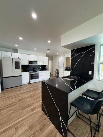 House for rent at 400 SW 9th Ave, Boca Raton, FL 33486