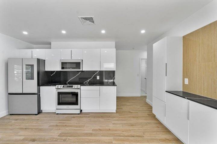 House for rent at 400 SW 9th Ave, Boca Raton, FL 33486