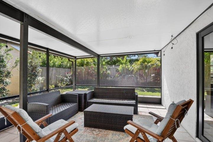 House for rent at 1630 NW 22nd Ave, Delray Beach, FL 33445