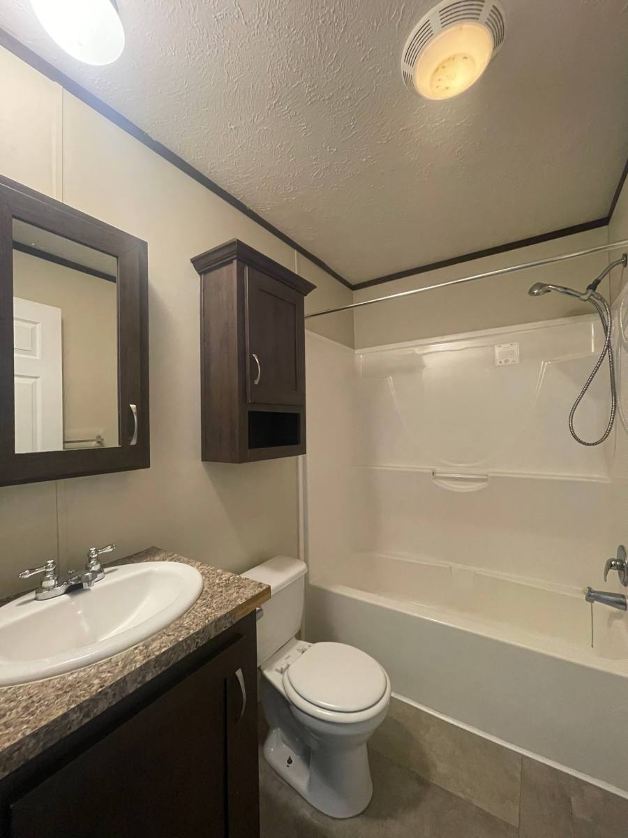 House for rent at 87 W Manor, Oxford, MI 48371