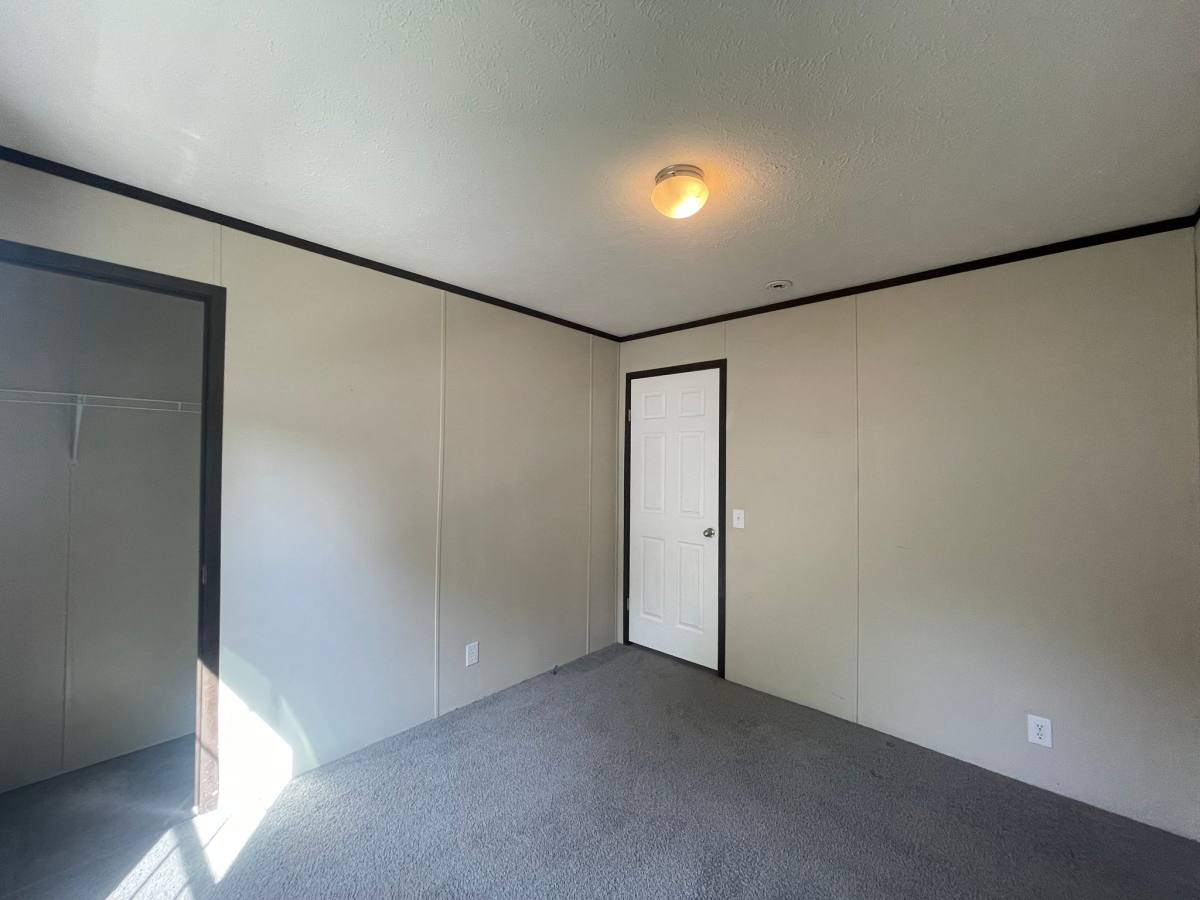 House for rent at 87 W Manor, Oxford, MI 48371