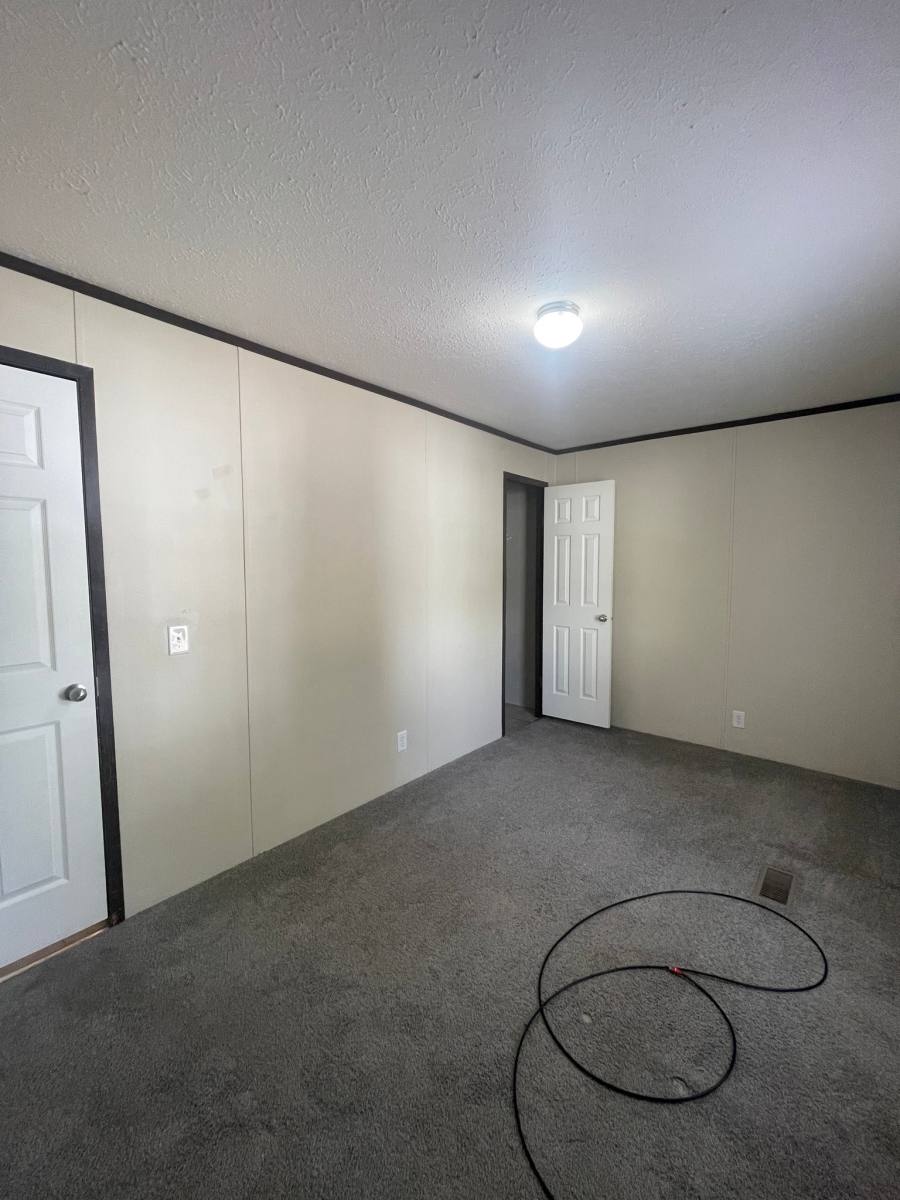 House for rent at 87 W Manor, Oxford, MI 48371