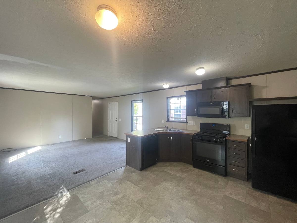 House for rent at 87 W Manor, Oxford, MI 48371